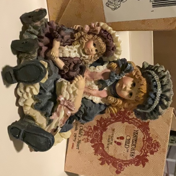 Yesterday's child, VICTORIA WITH SAMANTHA…. - Picture 5 of 8